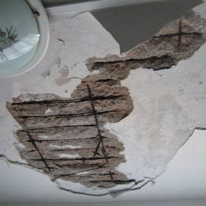 תקרה מתפוררת