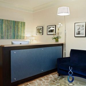 שיפוץ פינת המתנה בקליניקה